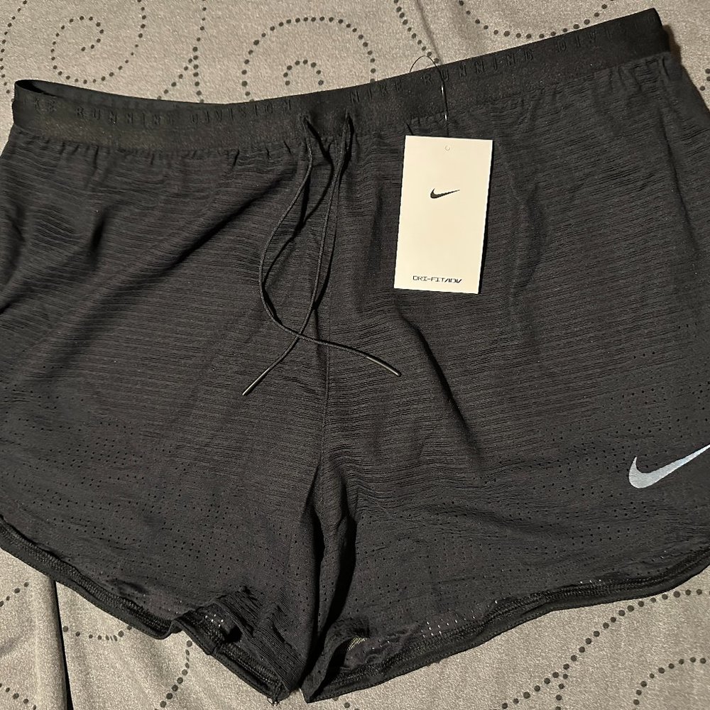 NIKE RUNNING DIVICION DRI FIT ADV SHORTS SIZE 2XL OR XL MEN $85